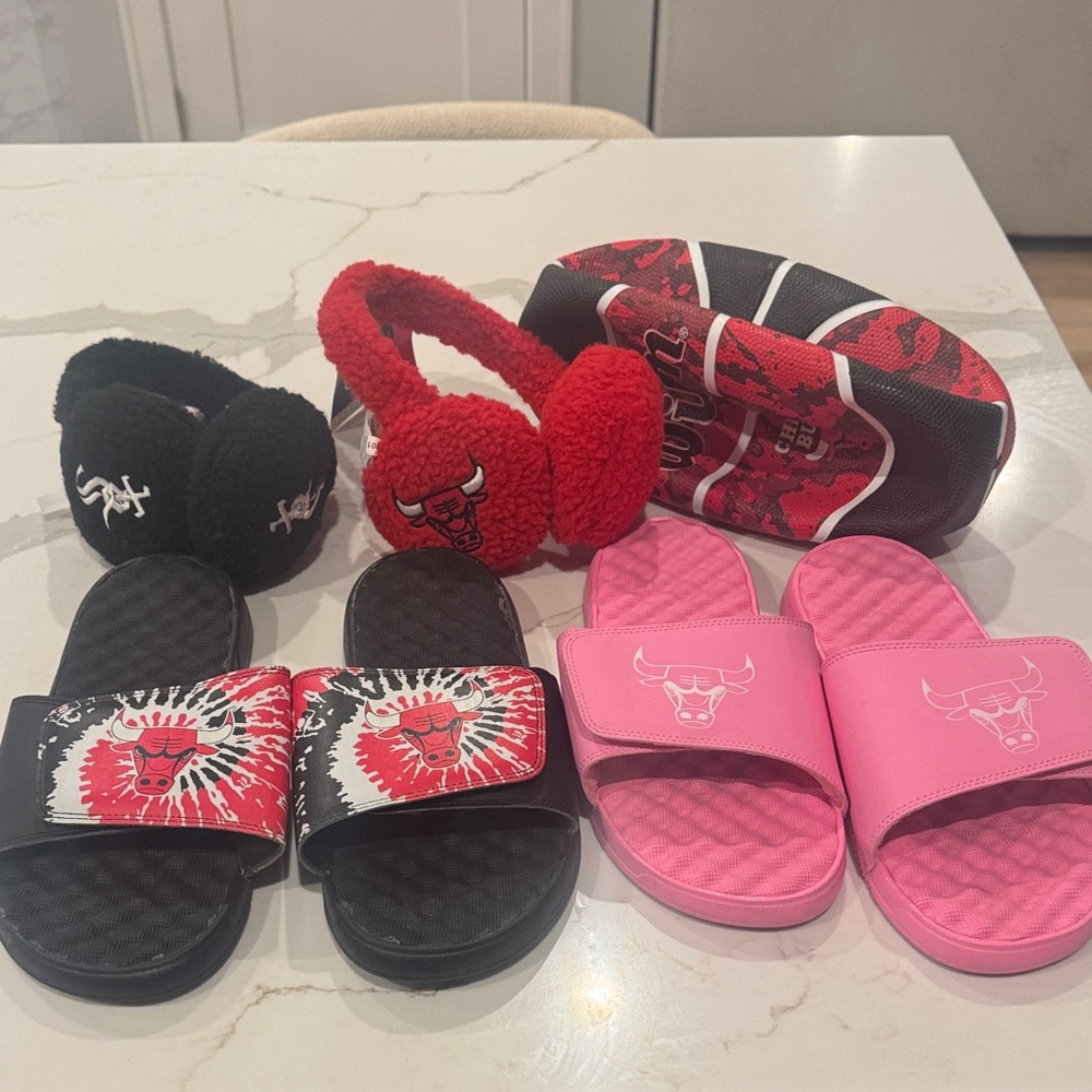Women’s Chicago Bulls and White Sox accessories and basketball.